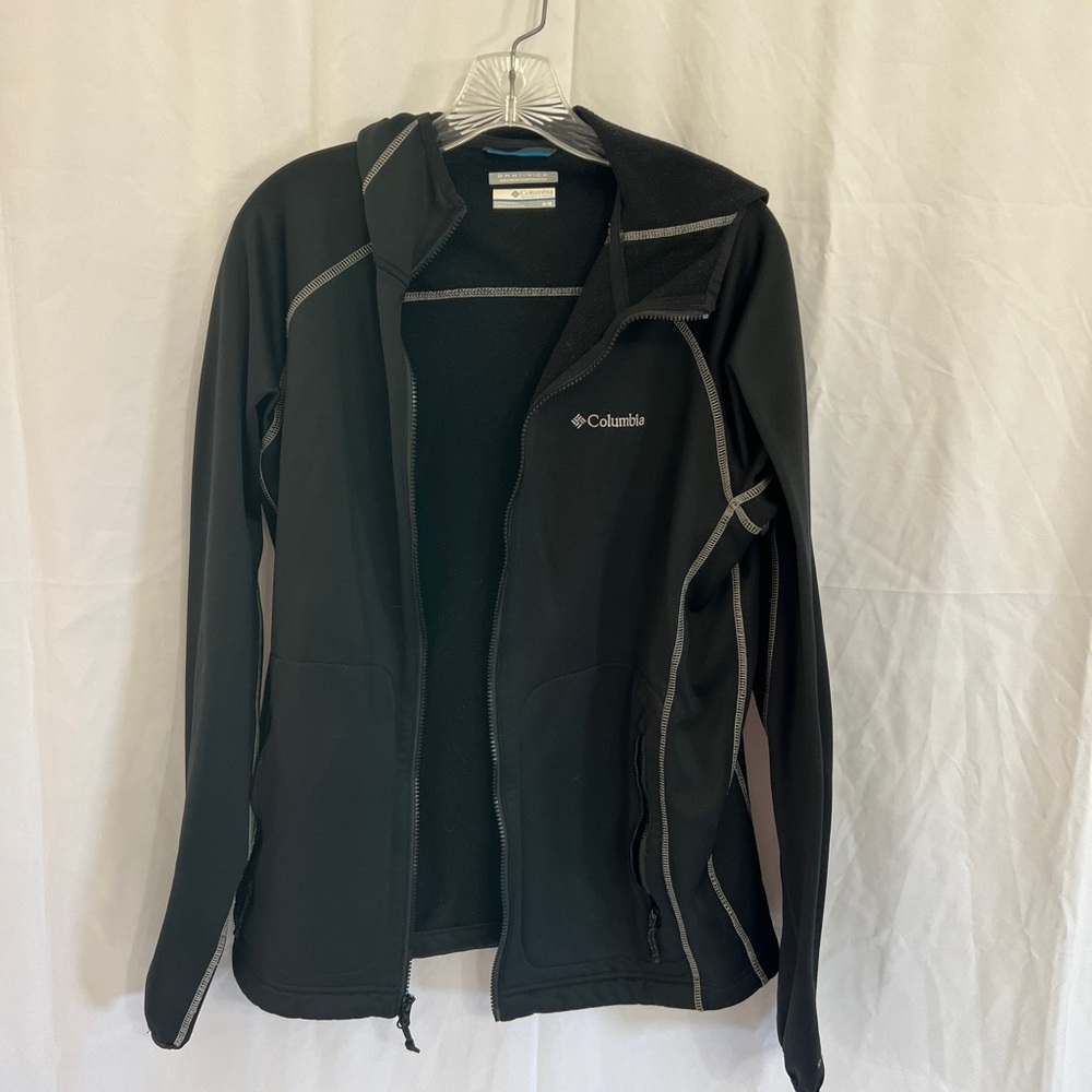 Columbia Women's Black Softshell Jacket